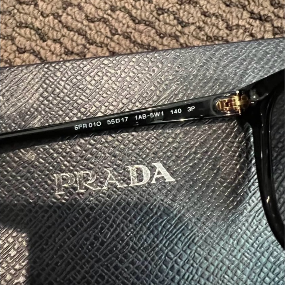 Prada Elegant Black Sunglasses for Women Style SPR 010 - Picture 5 of 8